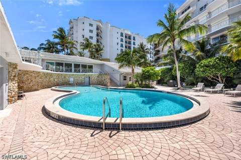 1851 Gulf Shore Blvd N 103, Naples FL - photo 23 of 29