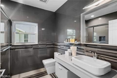 5700 Waxmyrtle Way, Naples FL - photo 16 of 41