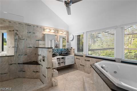 5700 Waxmyrtle Way, Naples FL - photo 19 of 41