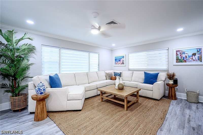 3 bedroom SingleFamilyResidence at 810 103rd Ave N, Naples Park, Naples — photo 1