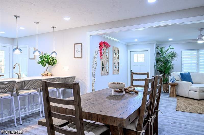 3 bedroom SingleFamilyResidence at 810 103rd Ave N, Naples Park, Naples — photo 4