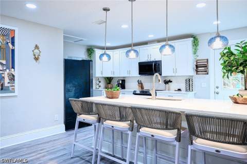 810 103rd Ave N, Naples FL - photo 7 of 32