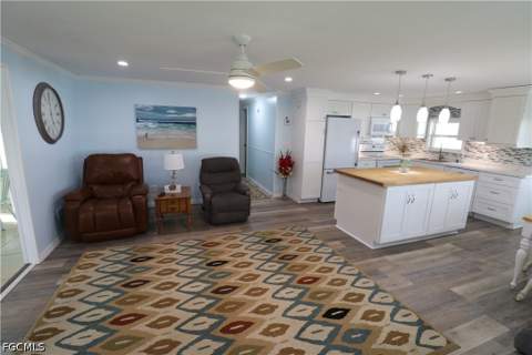 116 Coachlight Dr, Fort Myers FL - photo 12 of 36