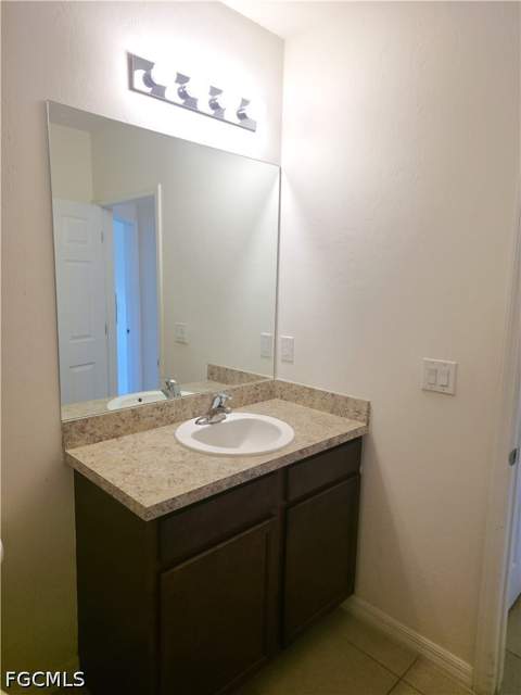 1148 NW 27th Ct, Cape Coral FL - photo 10 of 24