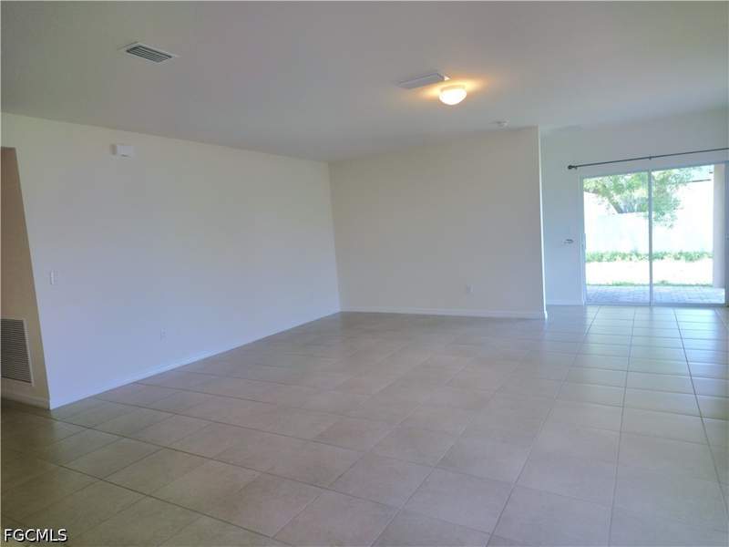 3 bedroom SingleFamilyResidence at 1148 NW 27th Ct, Cape Coral, Cape Coral — photo 5