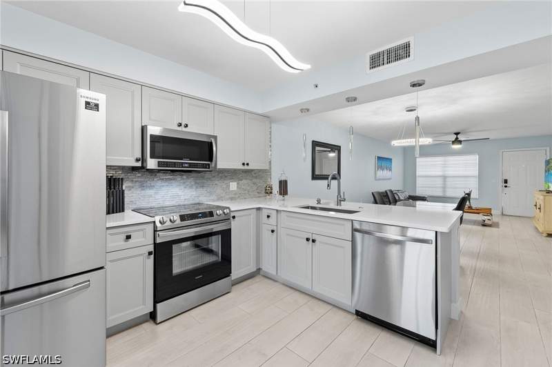 2 bedroom Condominium at 4975 Sandra Bay Dr 103, Bermuda Palms, Naples — photo 3
