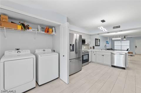 4975 Sandra Bay Dr 103, Naples FL - photo 8 of 23