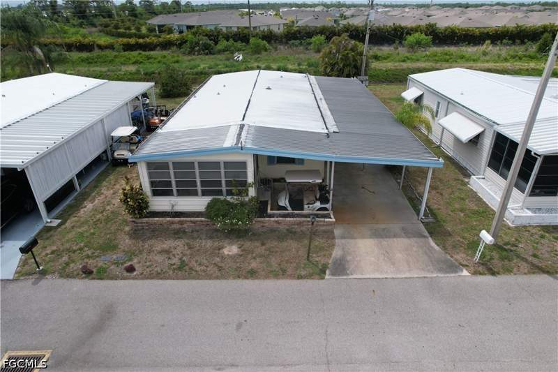 2 bedroom ManufacturedHome at 16037 Citron Way, Tamiami Village, North Fort Myers — photo 4