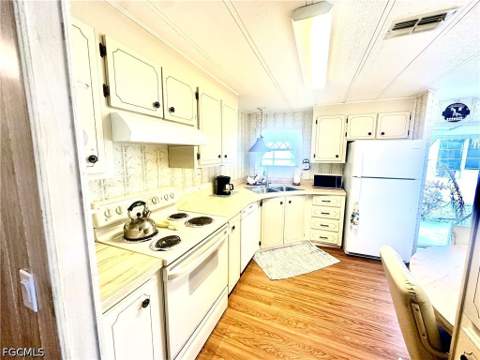 16037 Citron Way, North Fort Myers FL - photo 8 of 33