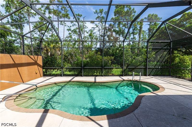 3 bedroom Attached at 11108 Esteban Dr, Paseo, Fort Myers — photo 3