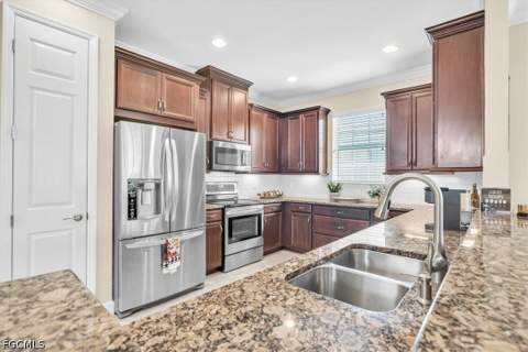 2615 Vareo Ct, Cape Coral FL - photo 9 of 47