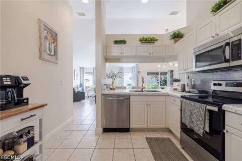 2305 Summersweet Dr, Alva FL - photo 10 of 25