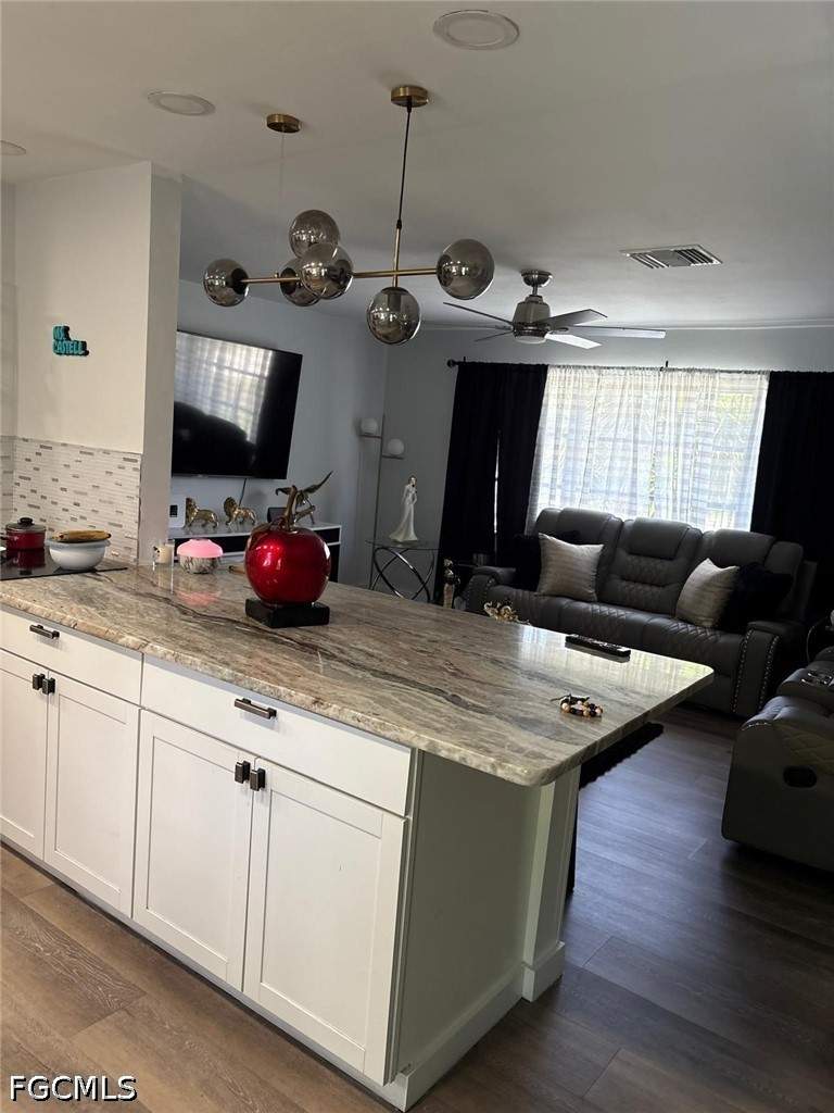 3 bedroom SingleFamilyResidence at 2702 SE 17th Pl, Cape Coral, Cape Coral — photo 2