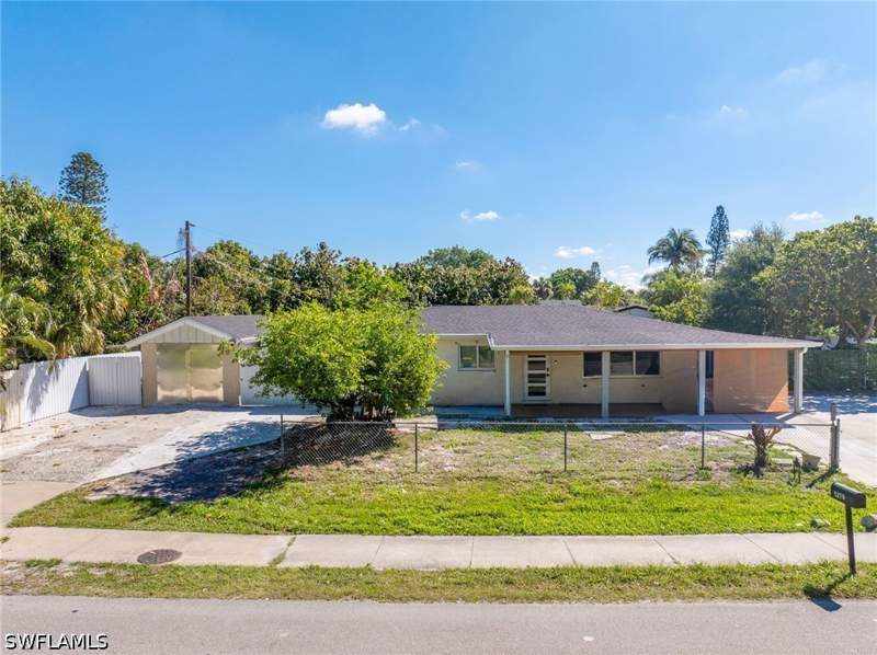 3 bedroom SingleFamilyResidence at 5278 Floridan AVE, NAPLES MANOR, Naples — photo 1
