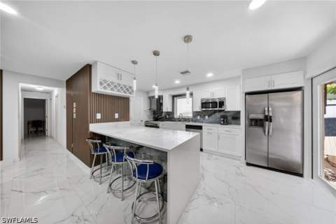 5278 Floridan AVE, Naples FL - photo 12 of 36