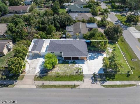 5278 Floridan AVE, Naples FL - photo 6 of 36