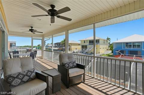 222 Flamingo St, Fort Myers Beach FL - photo 17 of 50