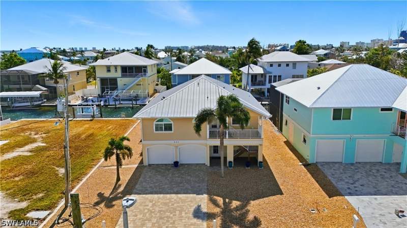 3 bedroom SingleFamilyResidence at 222 Flamingo St, Flamingo Park, Fort Myers Beach — photo 4