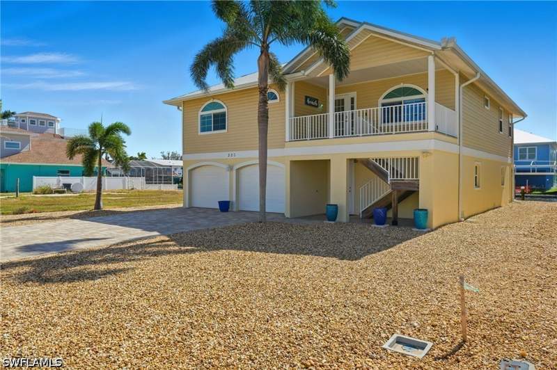 3 bedroom SingleFamilyResidence at 222 Flamingo St, Flamingo Park, Fort Myers Beach — photo 5