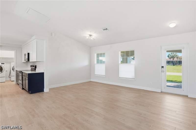 4 bedroom SingleFamilyResidence at 1808 SW 30th St, Cape Coral, Cape Coral — photo 4