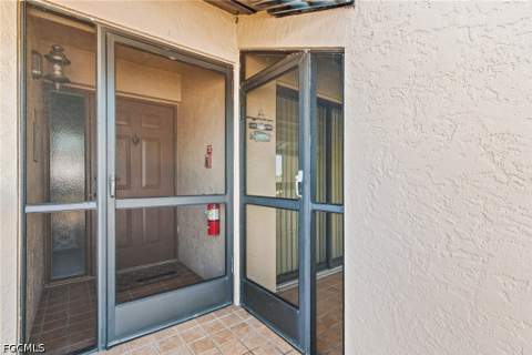 15448 Admiralty Cir 8, North Fort Myers FL - photo 18 of 25