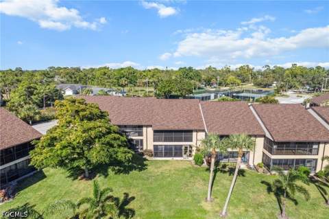 15448 Admiralty Cir 8, North Fort Myers FL - photo 21 of 25