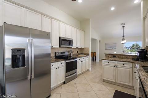 2534 NE 20th Ct, Cape Coral FL - photo 14 of 45