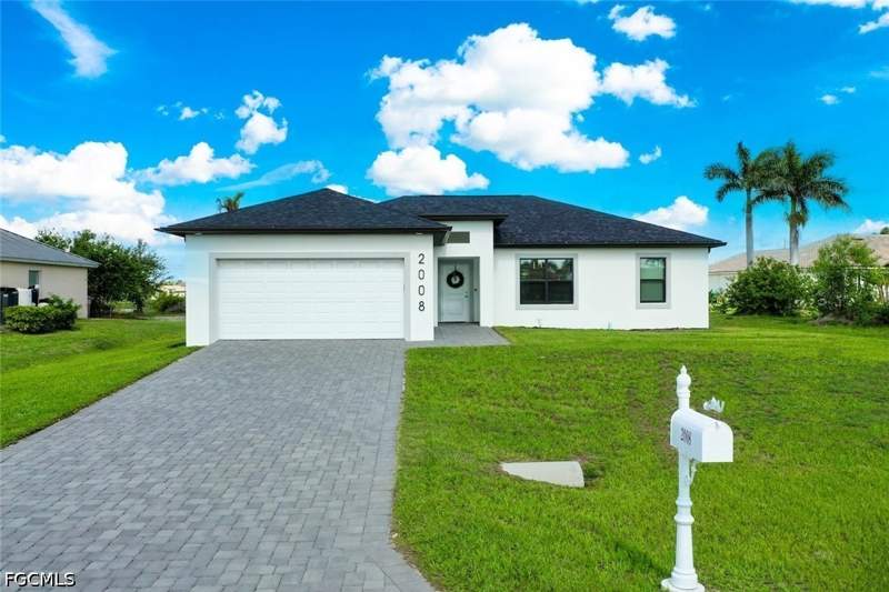 3 bedroom SingleFamilyResidence at 2008 NW 24th Pl, Cape Coral, Cape Coral — photo 2