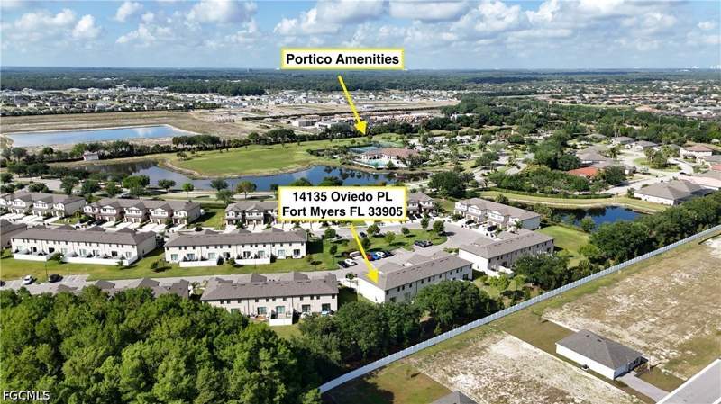 3 bedroom Townhouse at 14135 Oviedo Pl, Portico, Fort Myers — photo 3