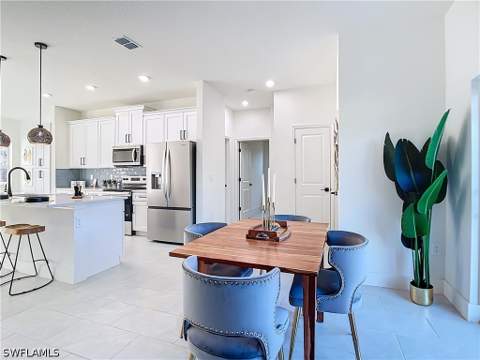 422 Eisenhower Blvd, Lehigh Acres FL - photo 15 of 43