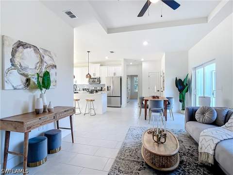 422 Eisenhower Blvd, Lehigh Acres FL - photo 18 of 43