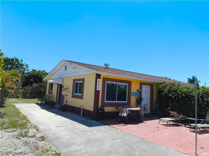 5 bedroom Duplex at 618 107th Ave N, Naples Park, Naples — photo 3