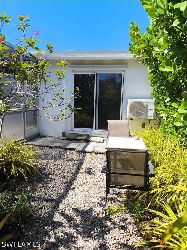 5 bedroom Duplex at 618 107th Ave N, Naples Park, Naples — photo 4