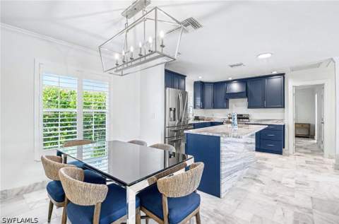 112 Capri Blvd, Naples FL - photo 6 of 29