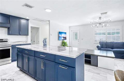 112 Capri Blvd, Naples FL - photo 8 of 29