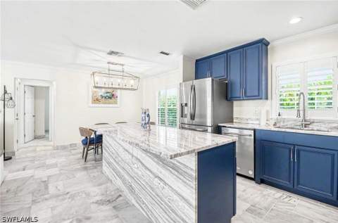 112 Capri Blvd, Naples FL - photo 9 of 29