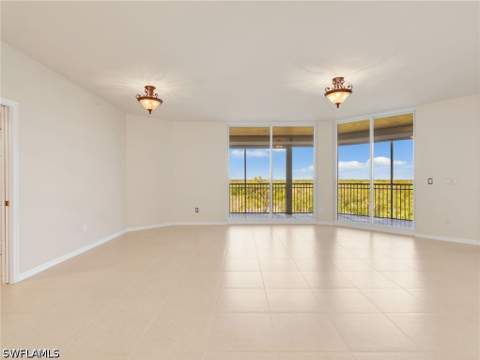 1001 Arbor Lake Dr 202, Naples FL - photo 9 of 49
