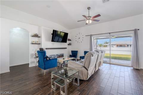 16 NW 18th AVE, Cape Coral FL - photo 13 of 48