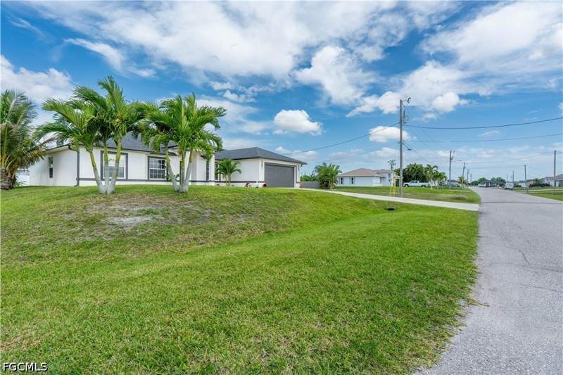 4 bedroom SingleFamilyResidence at 16 NW 18th AVE, CAPE CORAL, Cape Coral — photo 4