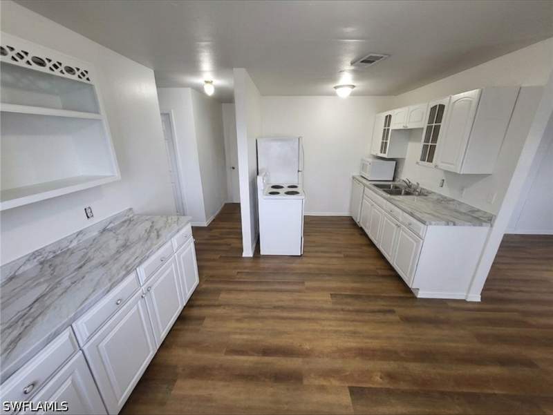 3 bedroom SingleFamilyResidence at 4112 2nd St W, Lehigh Acres, Lehigh Acres — photo 5