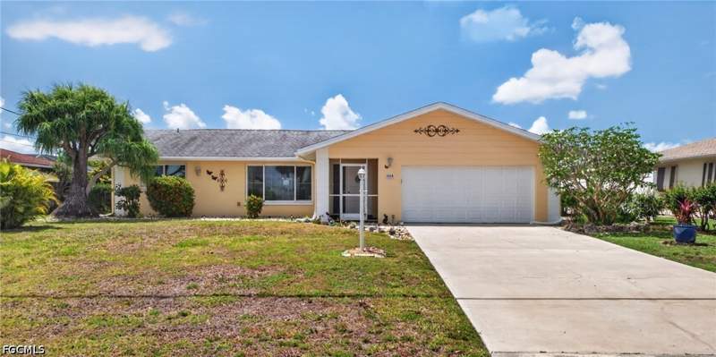 3 bedroom SingleFamilyResidence at 1314 Shelby Pkwy, Cape Coral, Cape Coral — photo 2