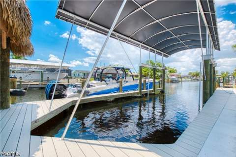5326 Bayshore Ave, Cape Coral FL - photo 13 of 50
