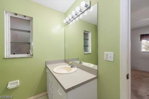 6211 Castlewood Cir, Fort Myers FL - photo 18 of 25