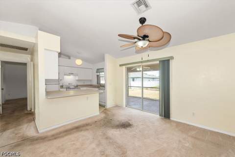 6211 Castlewood Cir, Fort Myers FL - photo 9 of 25
