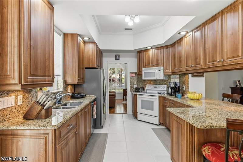 3 bedroom SingleFamilyResidence at 4605 Navassa Ln, Island Walk, Naples — photo 4