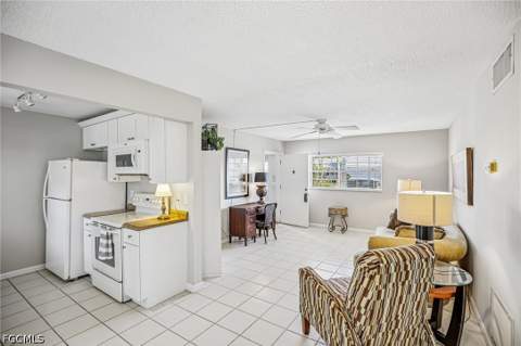 1514 Edgewater Cir 3A, Fort Myers FL - photo 7 of 38