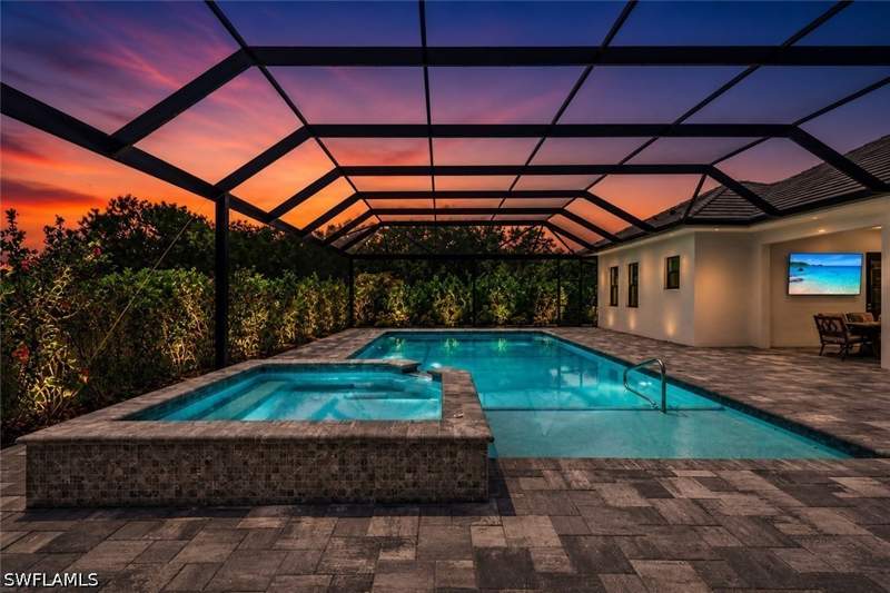 4 bedroom SingleFamilyResidence at 9974 Winterview Dr, Four Seasons, Naples — photo 4