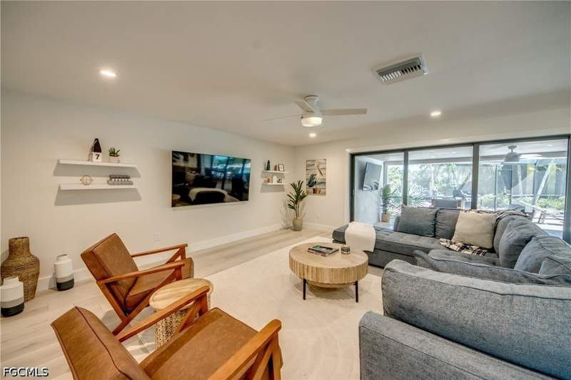 3 bedroom SingleFamilyResidence at 1022 Lindgren Blvd, Shell Harbor, Sanibel — photo 5