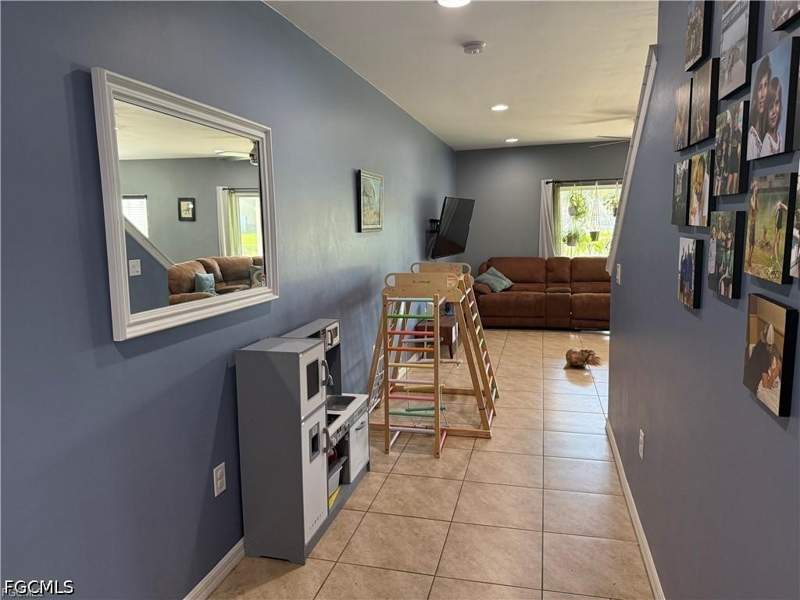 3 bedroom Townhouse at 4103 Wilmont Pl, Lindsford, Fort Myers — photo 4