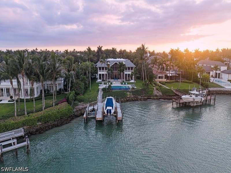 5 bedroom SingleFamilyResidence at 4253 Cutlass Ln, Port Royal, Naples — photo 5